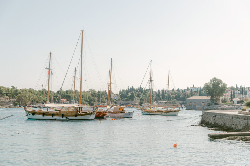 8 Wonderful Wedding Destinations in Greece