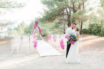 Wedding with fantastic colorful decorations