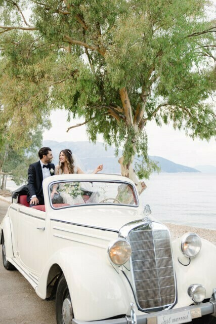 A Spectacular Wedding in Kefalonia